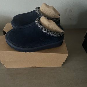 Ugg slippers